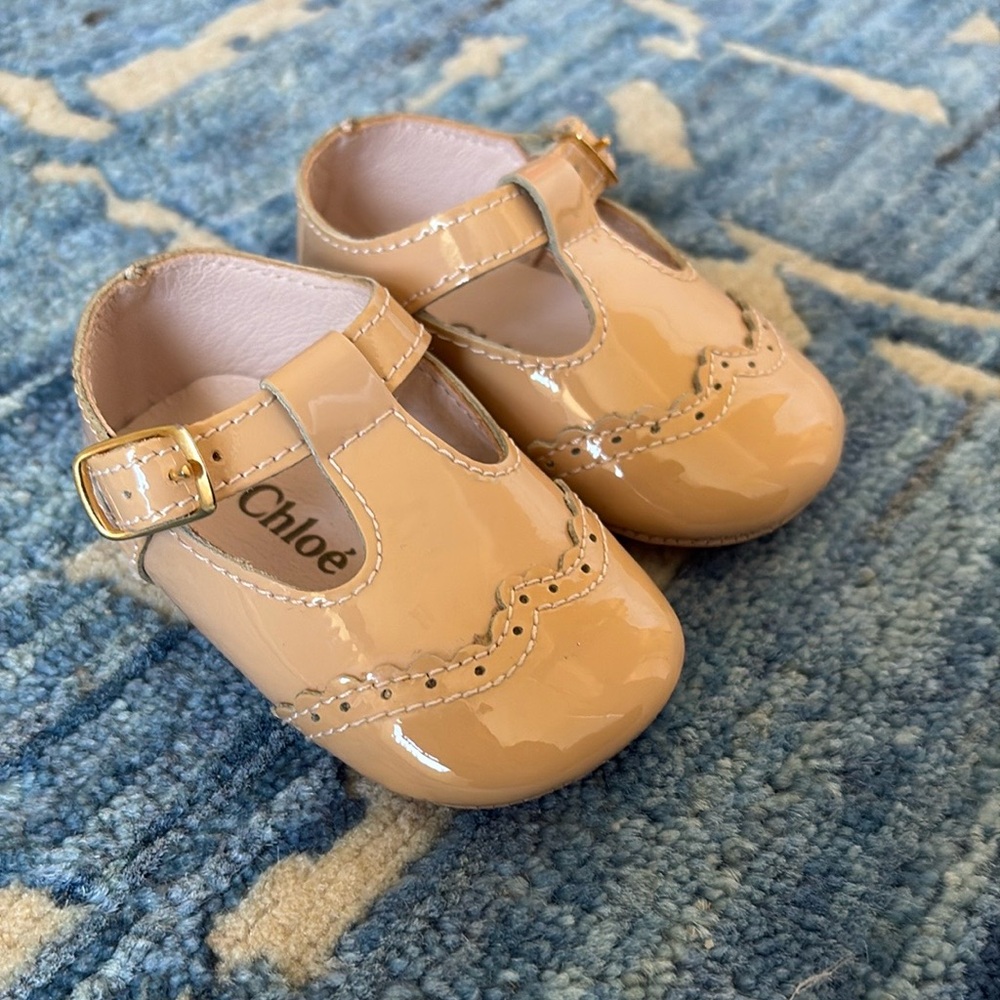 CHLOÉ Baby Girls Patent Leather Pre-Walkers Size 1-3 Months